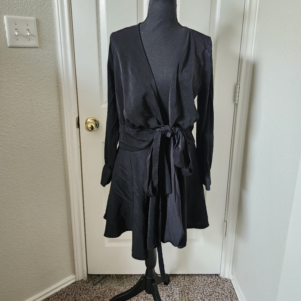 Bar III Black Wrap Midi Dress M Satin
